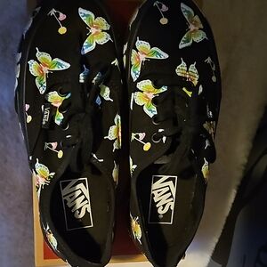 Vans Black butterfly Sneakers sz 5.5